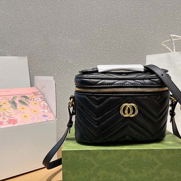 womens cosmetic bags fashion makeup bag ladies stylish leather cases stylish make up crossbody bag designer women luxury purses
womens cosmetic bags fashion makeup bag ladies stylish leather cases stylish make up crossbody bag designer women luxury purses