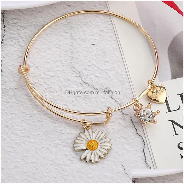 charm bracelets pendant bracelet alloy push pl round hand ring heart love charm adjustable expandable bangle life rings women jewelr dhwah, Golden;silver
charm bracelets pendant bracelet alloy push pl round hand ring heart love charm adjustable expandable bangle life rings women jewelr dhwah, Golden;silver