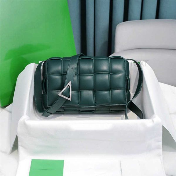7a quality designer bags shoulder pad padded cassette tote bag crossbody woman fashion cross body totes clutch small luxury woven weave 849a
7a quality designer bags shoulder pad padded cassette tote bag crossbody woman fashion cross body totes clutch small luxury woven weave 849a