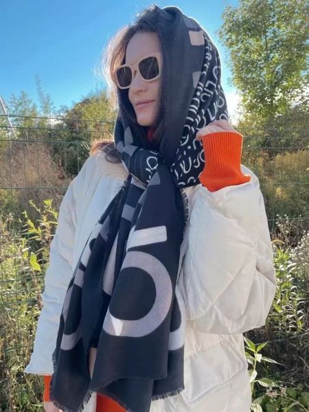 scarves wholesale the fashion brand women's wear highquality scarf women's wear scarf autumn variety of styles 221123, Blue;gray
scarves wholesale the fashion brand women's wear highquality scarf women's wear scarf autumn variety of styles 221123, Blue;gray