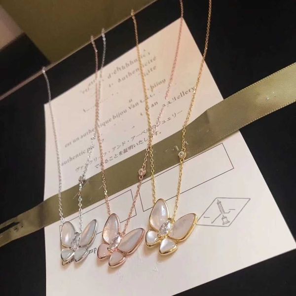 luxury pendant necklace designer silver mother of pearl butterfly charm short chain choker for women jewelry with box
luxury pendant necklace designer silver mother of pearl butterfly charm short chain choker for women jewelry with box