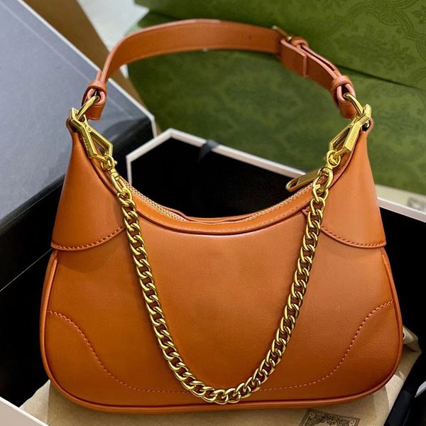 women shoulder bags tote purse leather handbags fashion bag with chain and leather strap
women shoulder bags tote purse leather handbags fashion bag with chain and leather strap