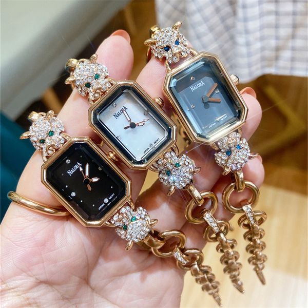 women s watches watch luxury steel leopard head decoration diamond personalized bracelet watch for lovers shell surface 221024, Slivery;golden
women s watches watch luxury steel leopard head decoration diamond personalized bracelet watch for lovers shell surface 221024, Slivery;golden