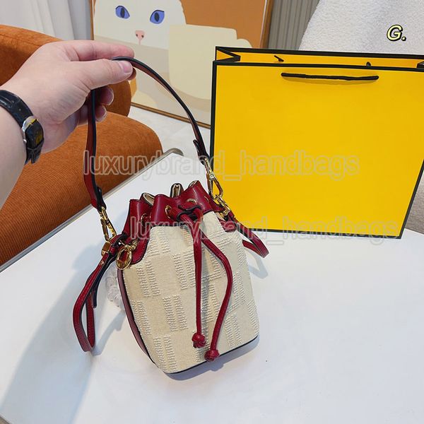 luxury designer bags famous brand tote bag handbags vintage crossbody bags old flower letter printing shoulder bucket purse fashion crochet
luxury designer bags famous brand tote bag handbags vintage crossbody bags old flower letter printing shoulder bucket purse fashion crochet