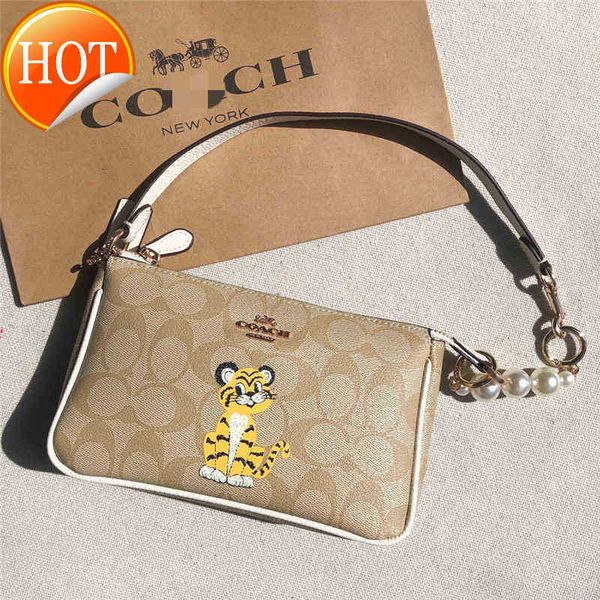 designer luxury women bag coch handbag fashion inclined shoulder bags cc versatile purses cochs totes large capacity saddle coal wallet 7a q
designer luxury women bag coch handbag fashion inclined shoulder bags cc versatile purses cochs totes large capacity saddle coal wallet 7a q