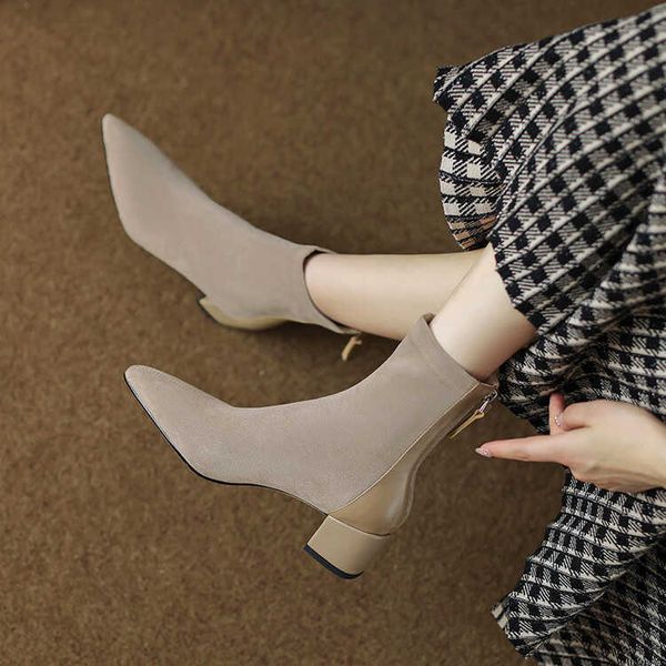french suede high heel short boots tube fashion temperament 2022 socks boots women's pointed thick heels elastic, Black
french suede high heel short boots tube fashion temperament 2022 socks boots women's pointed thick heels elastic, Black