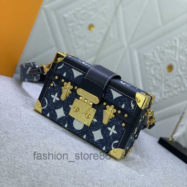 designer women petite malle denim jacquard bag luxurys designers bags s-lock monograms pr fh35 0bac
designer women petite malle denim jacquard bag luxurys designers bags s-lock monograms pr fh35 0bac