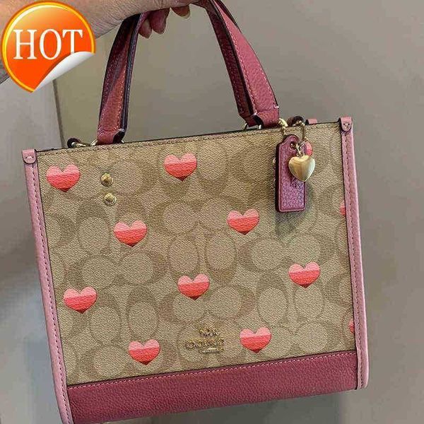 designer luxury women bag coch handbag fashion inclined shoulder bags cc versatile purses cochs totes large capacity saddle coal wallet 7a q
designer luxury women bag coch handbag fashion inclined shoulder bags cc versatile purses cochs totes large capacity saddle coal wallet 7a q