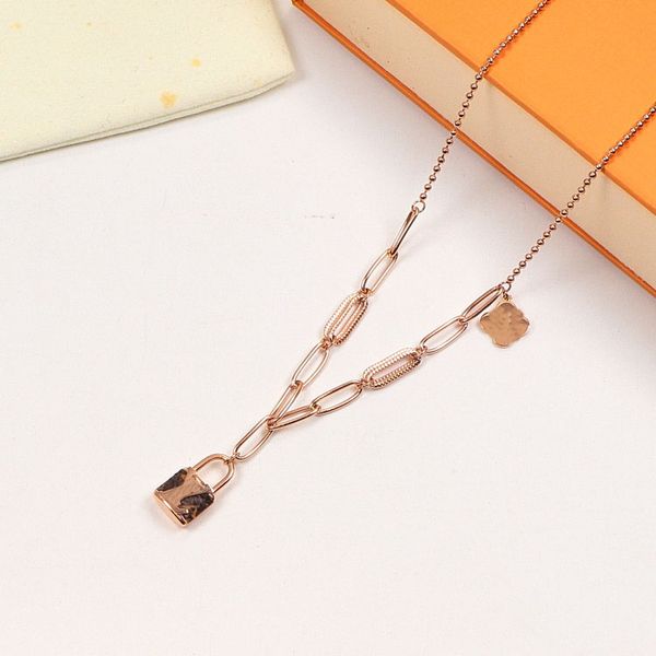 quality stainless lock head letter necklace womens stainless steel couple pendant jewelry hangtag valentine day gift for girlfriend accessor, Silver
quality stainless lock head letter necklace womens stainless steel couple pendant jewelry hangtag valentine day gift for girlfriend accessor, Silver