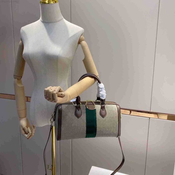 luxury designer bags fashion pillow type handbag purse series ladies one-shoulder or crossbody bag red and green stripes pvc letter
luxury designer bags fashion pillow type handbag purse series ladies one-shoulder or crossbody bag red and green stripes pvc letter