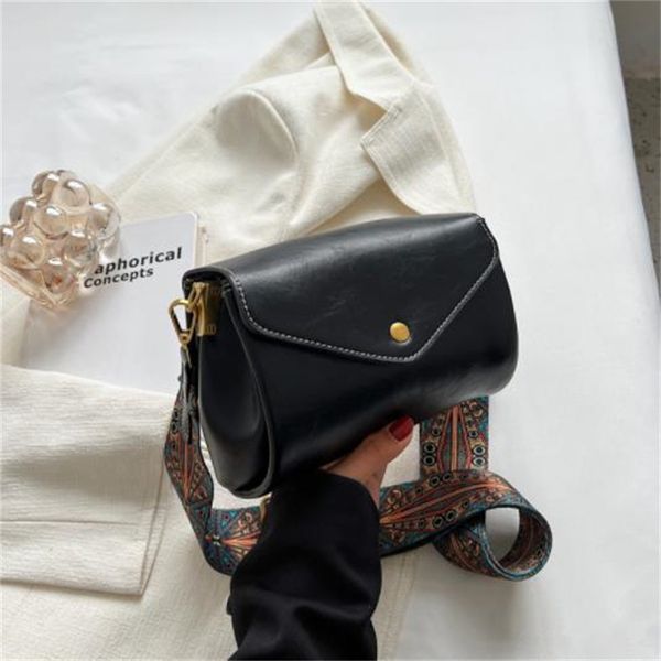 women bags designer pu handbags tote bag vintage boston crossbody bags fashion ladies shoulder pillow messenger purse wallet 
women bags designer pu handbags tote bag vintage boston crossbody bags fashion ladies shoulder pillow messenger purse wallet
