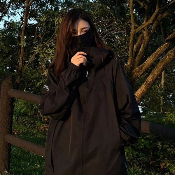 high version arc designer jacket men women plush cotton hooded coat couple hard shell embroidery waterproof sportswear, Black;brown
high version arc designer jacket men women plush cotton hooded coat couple hard shell embroidery waterproof sportswear, Black;brown