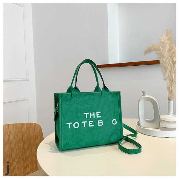 totes marc large capacity shoulder the casual bag letter print advanced texture handbag fashion trend shopping messenger wallets 221124
totes marc large capacity shoulder the casual bag letter print advanced texture handbag fashion trend shopping messenger wallets 221124