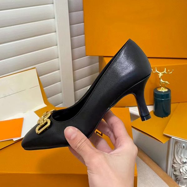 classic women's high heels designer boat shoes spring new leather workplace fashion stiletto 35-41 with box, Black
classic women's high heels designer boat shoes spring new leather workplace fashion stiletto 35-41 with box, Black