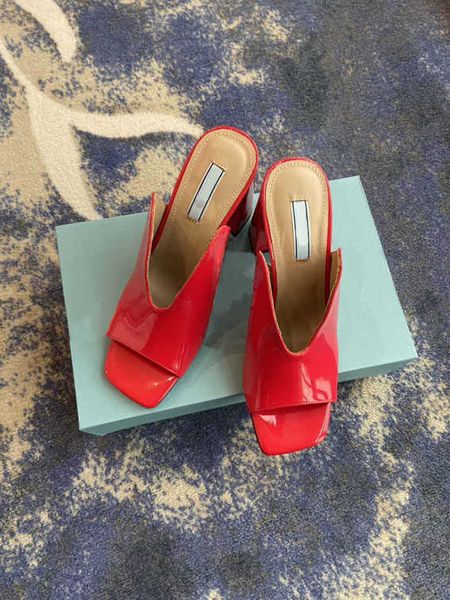 fashion- spring and summer sandals thick heel style high-end quality temperament lady high-heels leather shoes with high heels 8.5 35-40, Black 
fashion- spring and summer sandals thick heel style high-end quality temperament lady high-heels leather shoes with high heels 8.5 35-40, Black