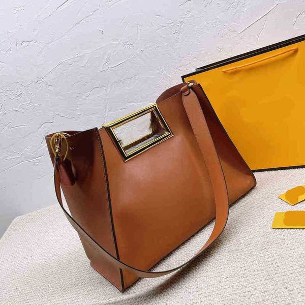 woman shoulder bags classic and simple brand design cowhide quality handbags crossbody wallet high capacity leather clutch for women 1127
woman shoulder bags classic and simple brand design cowhide quality handbags crossbody wallet high capacity leather clutch for women 1127