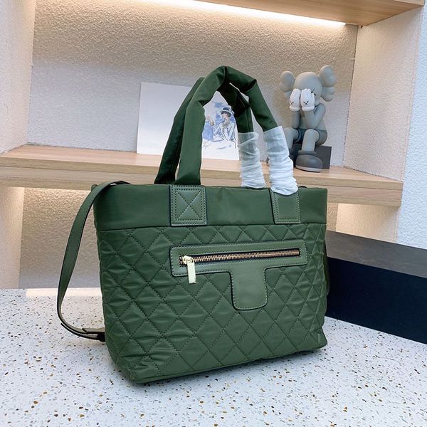 fashion women large capacity classic zipper tote bag non woven leather splicing designer handbag travel shopping bag luxury suitcases multi
fashion women large capacity classic zipper tote bag non woven leather splicing designer handbag travel shopping bag luxury suitcases multi