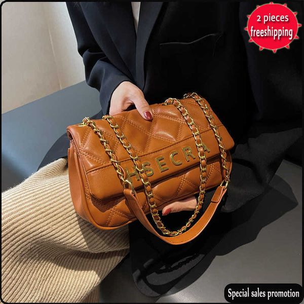 designer bags leisure versatile women's bag 2022 new lingge underarm temperament winter chain simple one shoulder crossbody
designer bags leisure versatile women's bag 2022 new lingge underarm temperament winter chain simple one shoulder crossbody