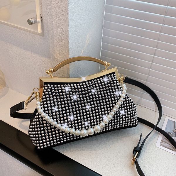2022 new women's diamond inlaid dinner bag fashion handbag shoulder bag pearl chain messenger bag
2022 new women's diamond inlaid dinner bag fashion handbag shoulder bag pearl chain messenger bag