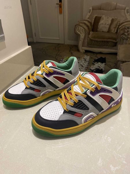 2023 fashion designer men boots casual shoes leather district perforated sneakers iconic enameled metal embossed rubber casual fashion versa, Black
2023 fashion designer men boots casual shoes leather district perforated sneakers iconic enameled metal embossed rubber casual fashion versa, Black