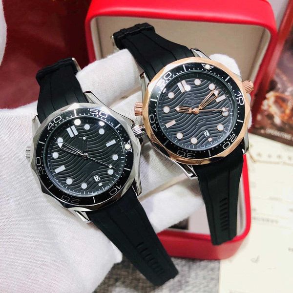 watches luxury designer classic three-pin quartz watch men's or women's diamond wristwatch plastic watchband, Silver
watches luxury designer classic three-pin quartz watch men's or women's diamond wristwatch plastic watchband, Silver