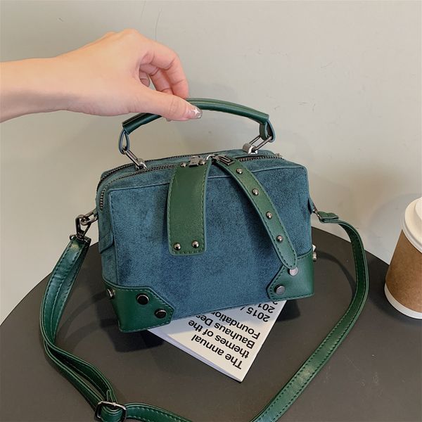 evening bags women's fashion designer suede handbag shoulder strap bag highquality handbag series 221124
evening bags women's fashion designer suede handbag shoulder strap bag highquality handbag series 221124