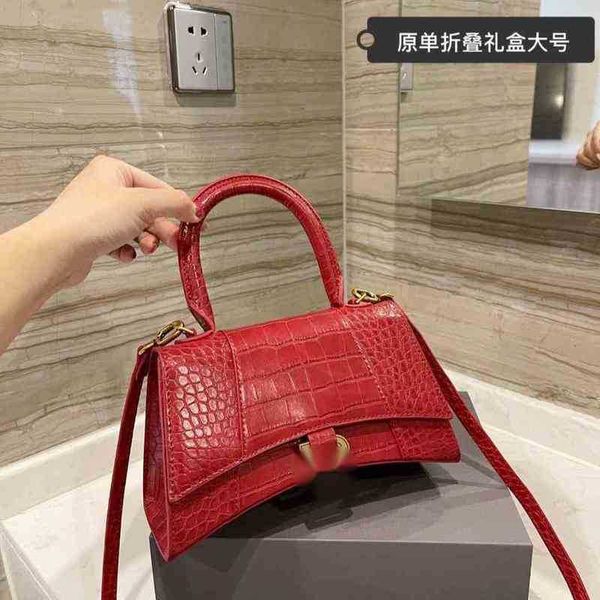 designer luxury womens bag balencigas handbag b-shaped paris single shoulder messenger fashion square gift shoulder oblique span versatile h
designer luxury womens bag balencigas handbag b-shaped paris single shoulder messenger fashion square gift shoulder oblique span versatile h