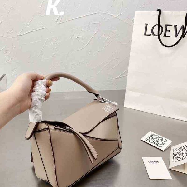 womans loew's bag designer s fashion tote cowhide leather color matching geometric new puzzle portable messenger one shoulder original
womans loew's bag designer s fashion tote cowhide leather color matching geometric new puzzle portable messenger one shoulder original