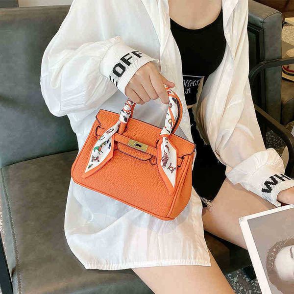designer hermees leather capacity large women's new bride's hand-held messenger bag original quality luxury portable bag crossbody
designer hermees leather capacity large women's new bride's hand-held messenger bag original quality luxury portable bag crossbody