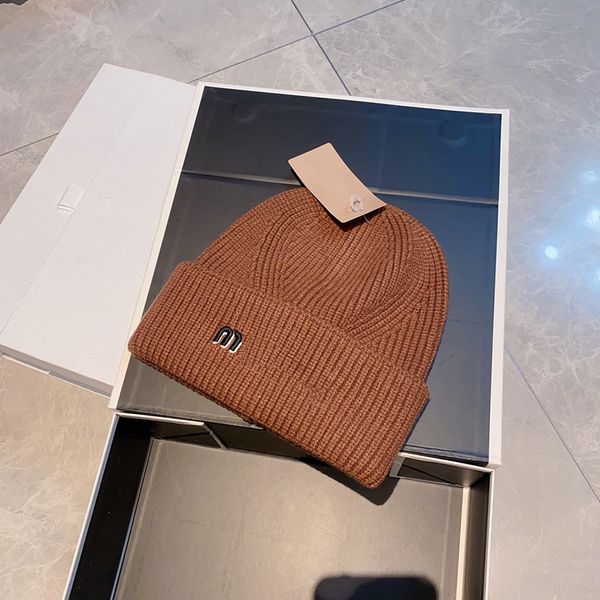 beanie designers luxury wool hat letters women beanie temperament hundred take fashion casual matching lettering design hats couple models w, Blue;gray
beanie designers luxury wool hat letters women beanie temperament hundred take fashion casual matching lettering design hats couple models w, Blue;gray
