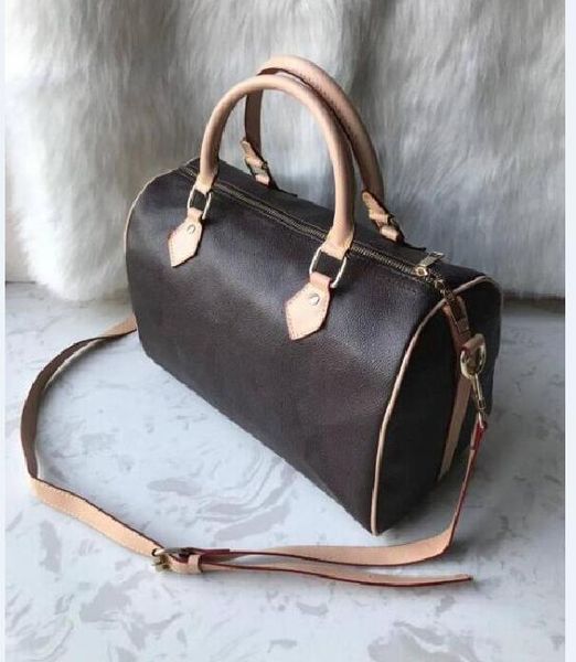 designer messenger bag classic style fashion women bag shoulder bags lady totes handbags with lock key 30cm #41526 p3ew
designer messenger bag classic style fashion women bag shoulder bags lady totes handbags with lock key 30cm #41526 p3ew