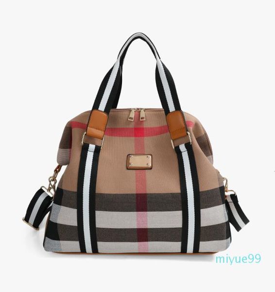 handbag 2021 checked bag large capacity canvas travel single shoulder portable messenger contrast for men and women1911199
handbag 2021 checked bag large capacity canvas travel single shoulder portable messenger contrast for men and women1911199