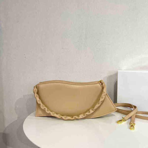evening bags designer bag leather luxurys handbag wavy underarm wallet women simple shoulder crossbody classic purse handbags 220820
evening bags designer bag leather luxurys handbag wavy underarm wallet women simple shoulder crossbody classic purse handbags 220820
