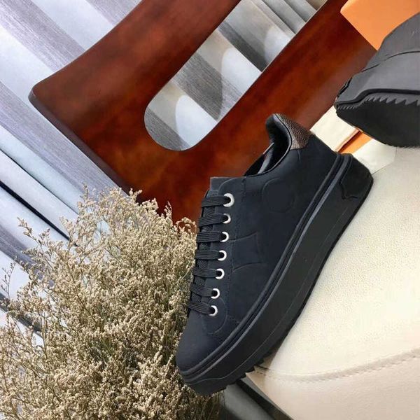 casual shoes lace-up running trainers woman shoe men gym sneakers women travel leather fashion lady flat designer letters p, Black
casual shoes lace-up running trainers woman shoe men gym sneakers women travel leather fashion lady flat designer letters p, Black