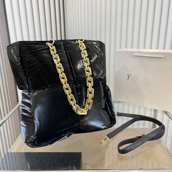 totes knitted cotton tote bag new classic woven bags women designers bag luxurys handbag large capacity shopper bags purse 221125
totes knitted cotton tote bag new classic woven bags women designers bag luxurys handbag large capacity shopper bags purse 221125