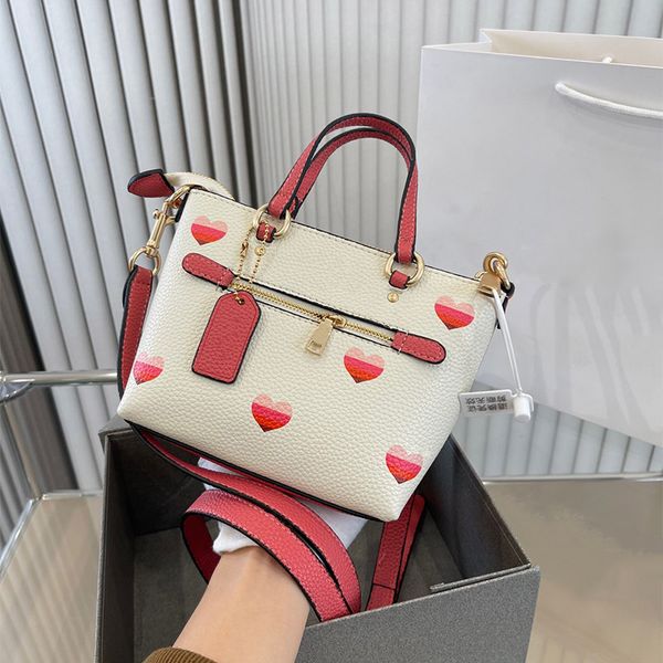 designer bags luxury tote bag classic handbags fashion ladies shoulder cross body bags letter printing messenger purses backpacks
designer bags luxury tote bag classic handbags fashion ladies shoulder cross body bags letter printing messenger purses backpacks