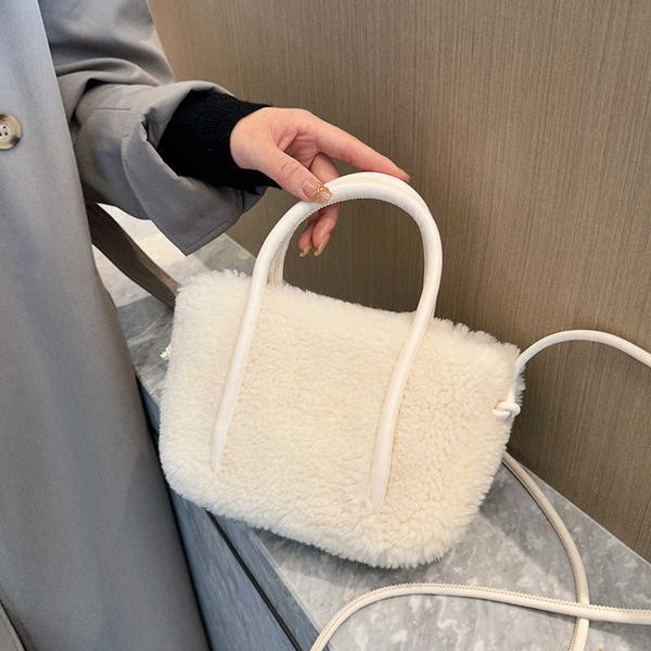 hbp totes handbags new popular lamb plush tote bag autumn and winter live fashion versatile one shoulder bucket bag 221124
hbp totes handbags new popular lamb plush tote bag autumn and winter live fashion versatile one shoulder bucket bag 221124