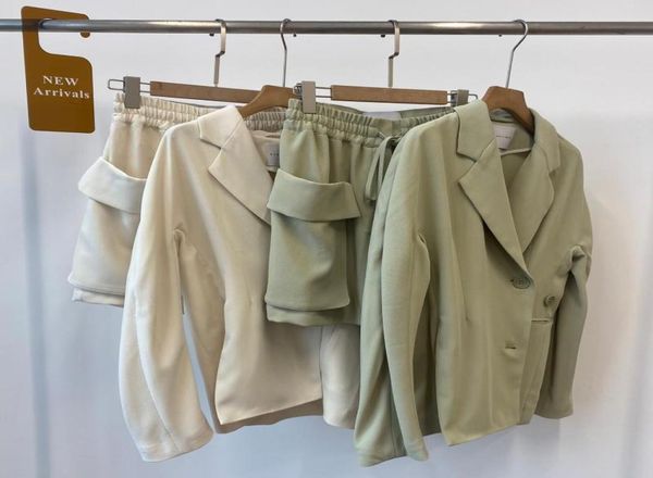 women039s tracksuits 2022 spring classic blazer high waist wide leg shorts sets women suits, Gray
women039s tracksuits 2022 spring classic blazer high waist wide leg shorts sets women suits, Gray