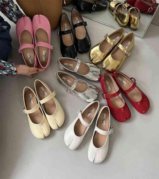 slipper bailamo fashion split toe women flat mary jane casual tabi ninja shoe ladie brief on footwear comfortable loafer ball 22069315467, Black
slipper bailamo fashion split toe women flat mary jane casual tabi ninja shoe ladie brief on footwear comfortable loafer ball 22069315467, Black