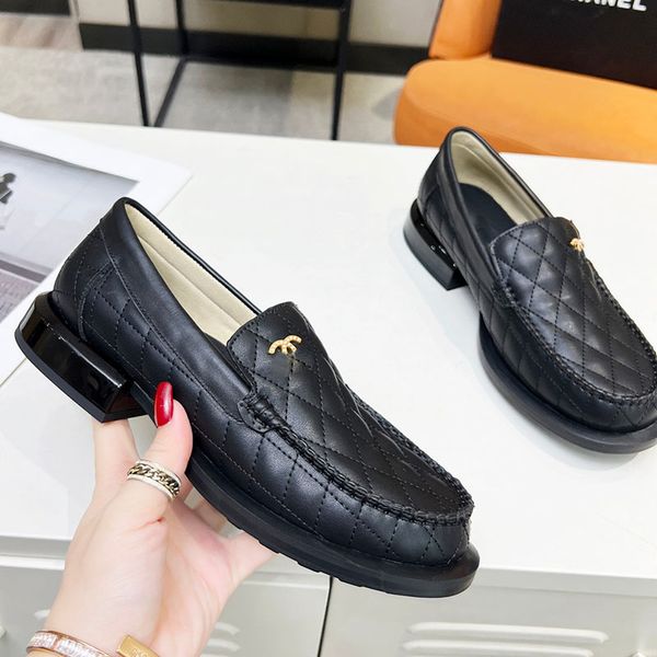 classic womens dress shoes vintage loafers chunky low heels 2cm calfskin patent leather quilted texture hardware matelasse flat casual balle, Black
classic womens dress shoes vintage loafers chunky low heels 2cm calfskin patent leather quilted texture hardware matelasse flat casual balle, Black
