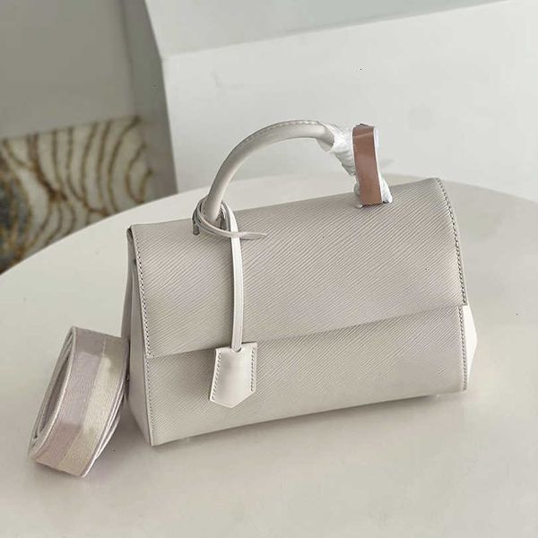 designer bag evining high cluny hand classic woman shoulder designers purse fashion water bags ripples crossbody leather flap totes
designer bag evining high cluny hand classic woman shoulder designers purse fashion water bags ripples crossbody leather flap totes