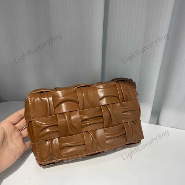 5a crossbody bag designer shoulder tote fashion folding cross body wallets real leather personality women classic luxury female purses221125
5a crossbody bag designer shoulder tote fashion folding cross body wallets real leather personality women classic luxury female purses221125