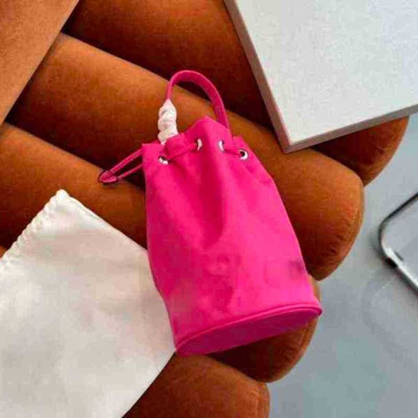 new shoulder bags designer handbags tote women cross body round bucket luxury brand messenger vintage wallet crossbody female purse 211111
new shoulder bags designer handbags tote women cross body round bucket luxury brand messenger vintage wallet crossbody female purse 211111