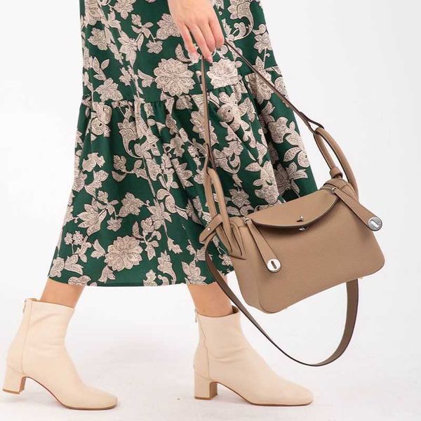bags designer lindys shoulder bag bag women's 2022 new style lychee pattern leather doctor's crossbody dinner silver handbags
bags designer lindys shoulder bag bag women's 2022 new style lychee pattern leather doctor's crossbody dinner silver handbags
