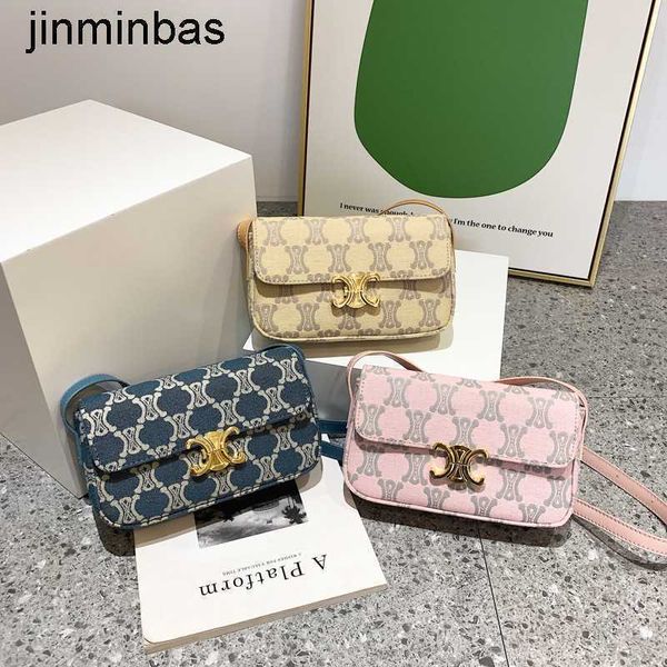 luxury bag factory wholesale and retail bag lady 2023 new triumphal arch printed one shoulder stick fashion underarm small square
luxury bag factory wholesale and retail bag lady 2023 new triumphal arch printed one shoulder stick fashion underarm small square