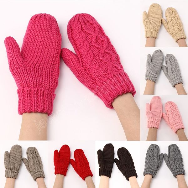 women fashion knit twist flower mittens winter female wool plus cashmere velvet thickening warm full finger glove, Blue;gray
women fashion knit twist flower mittens winter female wool plus cashmere velvet thickening warm full finger glove, Blue;gray