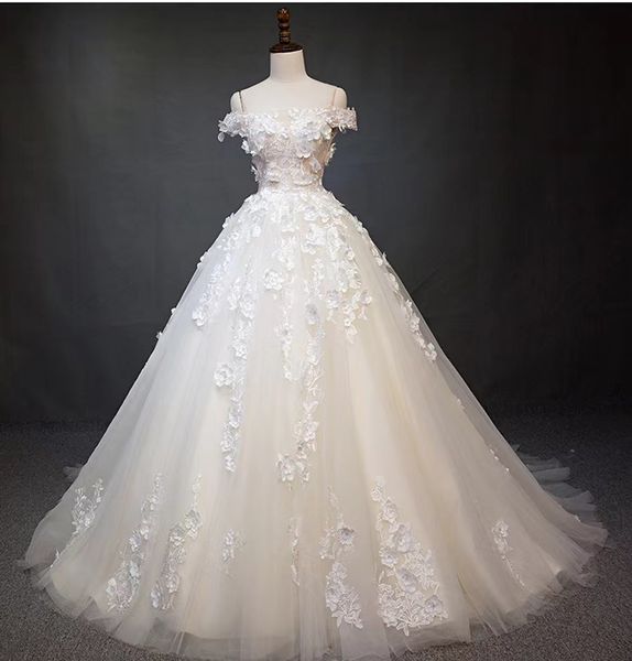 african dubai elegant a-line wedding dresses off shoulder 3d flowers lace appliques beaded vestios de novia bridal gowns with buttons plus s, White
african dubai elegant a-line wedding dresses off shoulder 3d flowers lace appliques beaded vestios de novia bridal gowns with buttons plus s, White