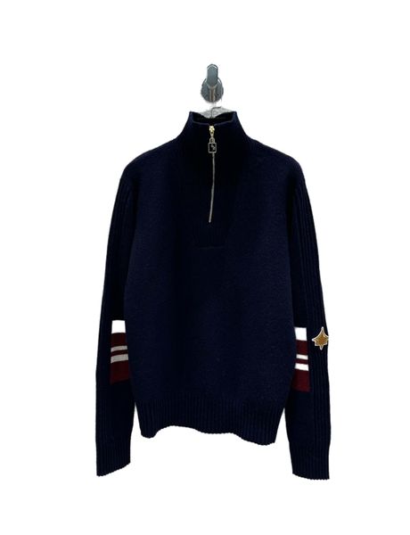 aw22 series new dark blue logo embroidery thread knitted cashmere sweater, White;black
aw22 series new dark blue logo embroidery thread knitted cashmere sweater, White;black