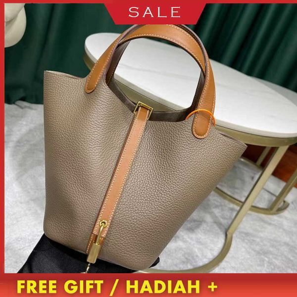 60% off luxury designer bags 2022 new style h family semi manual wax line vegetable basket children's head layer cow leather bucket han
60% off luxury designer bags 2022 new style h family semi manual wax line vegetable basket children's head layer cow leather bucket han