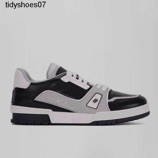 designer lvv high xvessels donkey trainer white cement small white shoes female cowboy blue black and white panda casual sports board shoes
designer lvv high xvessels donkey trainer white cement small white shoes female cowboy blue black and white panda casual sports board shoes
